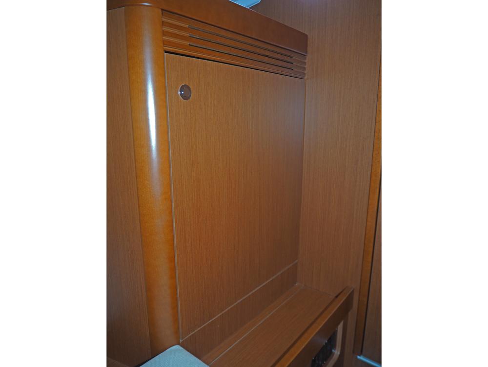 Aft cabin, Accommodation